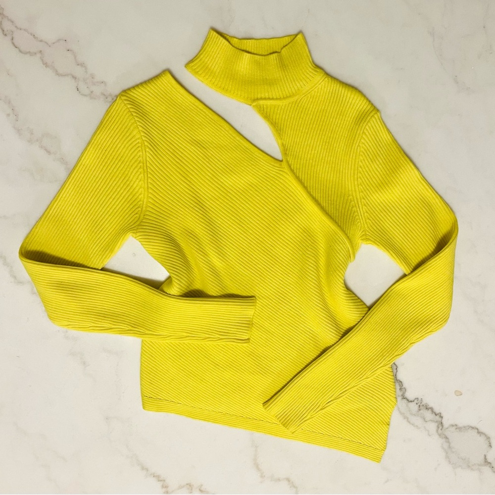 DKNY Turtleneck Sweater small Yellow womens